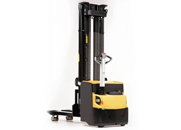 Caterpillar NSP14N2I (1,4т x 5,4м)